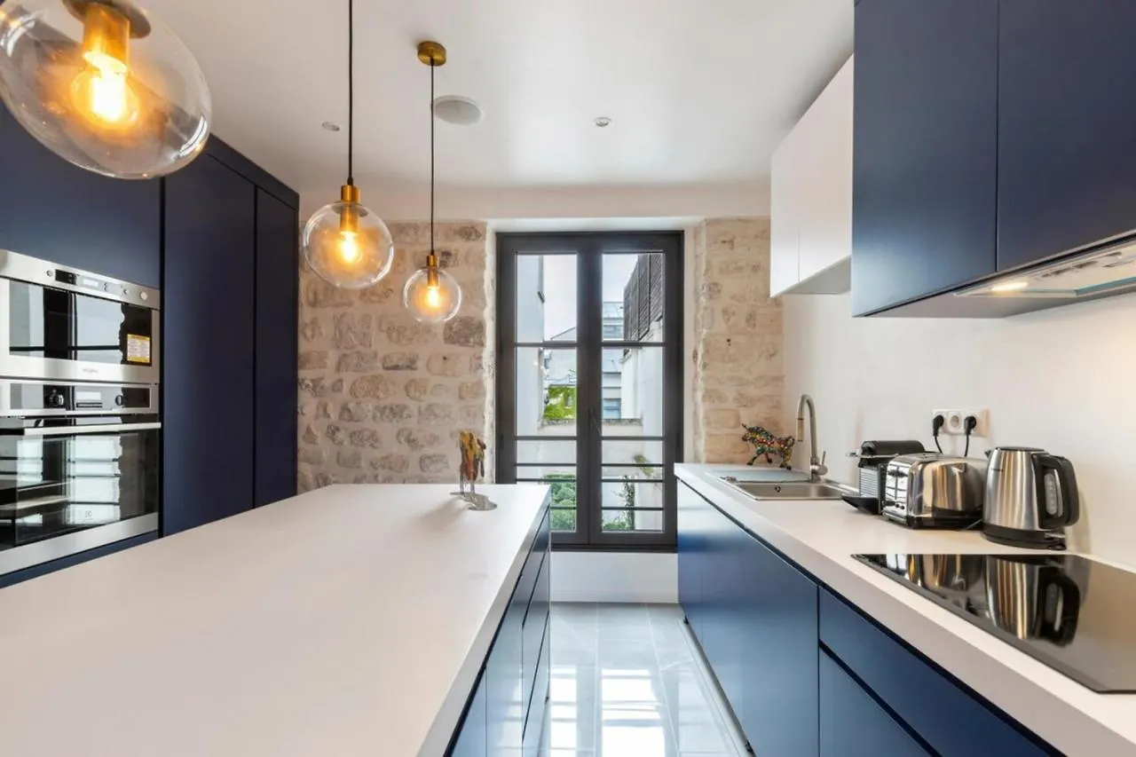 Apartment Stunning 2 Bedroom